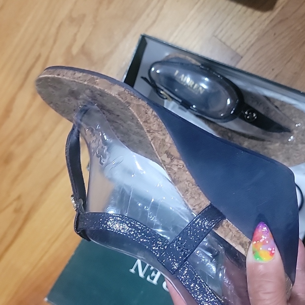 Sandals - Picture 2 of 6